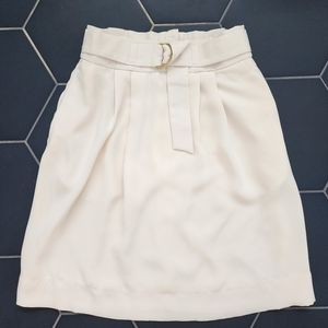 NWOT ♡ H&M White Skirt